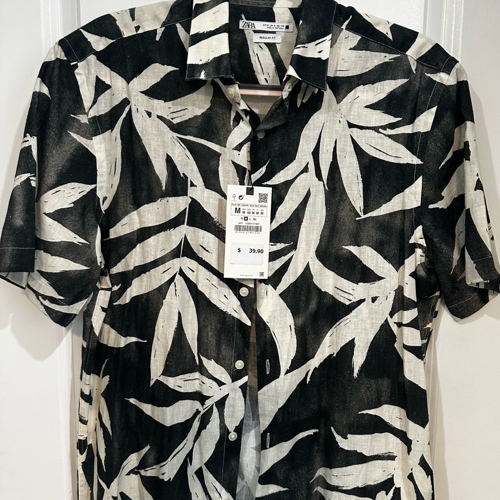 Zara Men's Black and White Leaf Pattern Shirt